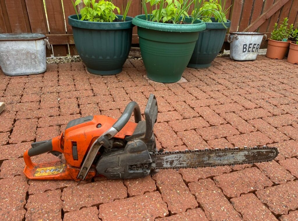 used forest machines for sale - Husqvarna 560 XP chainsaw 