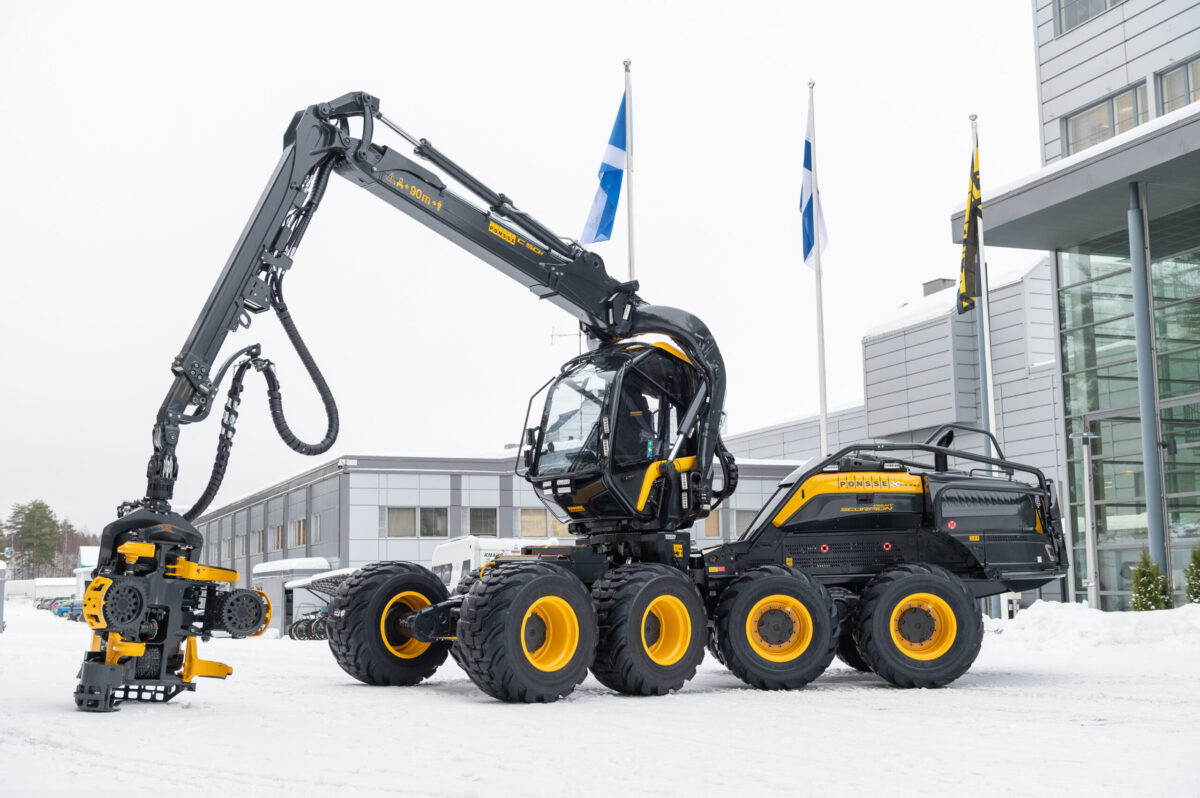 Ponsse's 19,000th forest machine completed at Vieremä factory