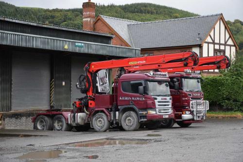 two Scania R580 with Palfinger 260L loaders